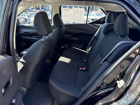 Used 2024 Nissan Kicks S image 17