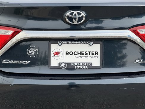Used 2016 Toyota Camry XLE image 38