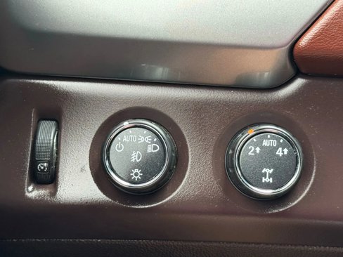 Used 2015 Chevrolet Tahoe LTZ image 21