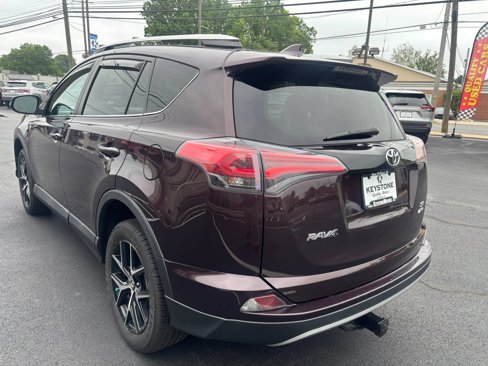 Used 2017 Toyota RAV4 SE image 4