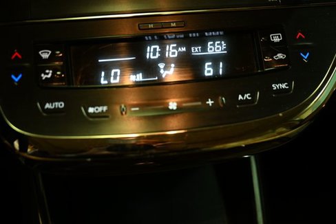 Used 2013 Toyota Avalon XLE Touring image 29
