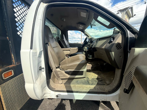 Used 2008 Ford F550 2WD Regular Cab Super Duty image 11