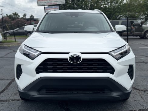 Used 2023 Toyota RAV4 XLE image 2