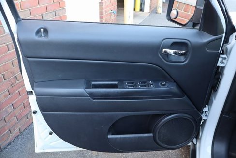 Used 2016 Jeep Patriot Latitude image 7