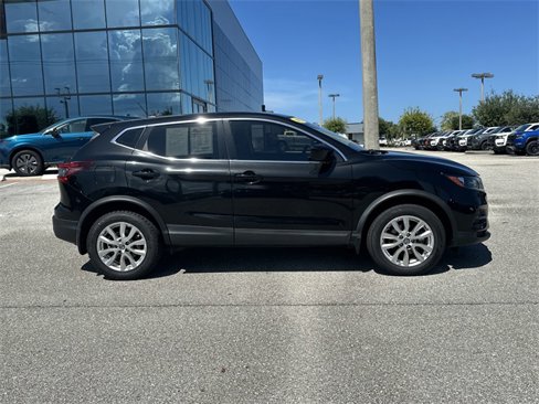 Certified 2021 Nissan Rogue Sport S image 5