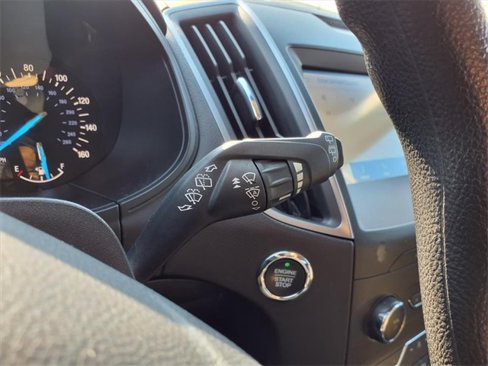 Used 2020 Ford Edge SE image 13