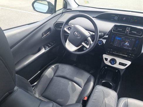 Used 2017 Toyota Prius Four image 16