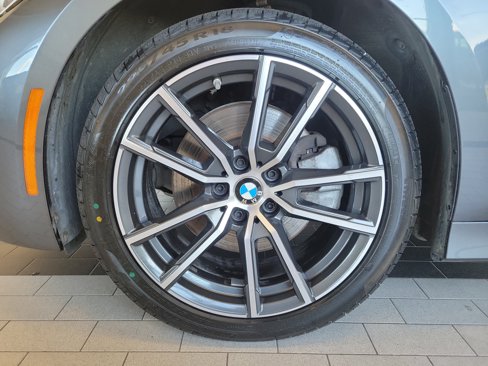 Used 2021 BMW 330i xDrive Sedan w/ Convenience Package image 12