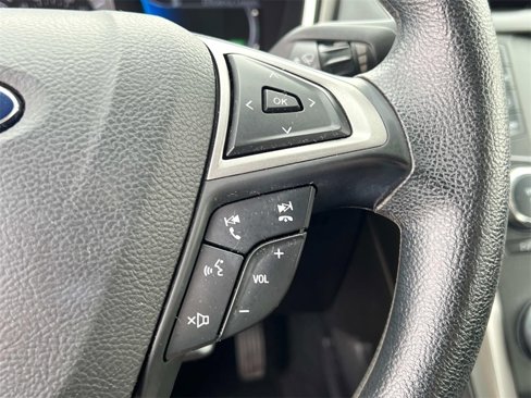 Used 2017 Ford Fusion SE image 21