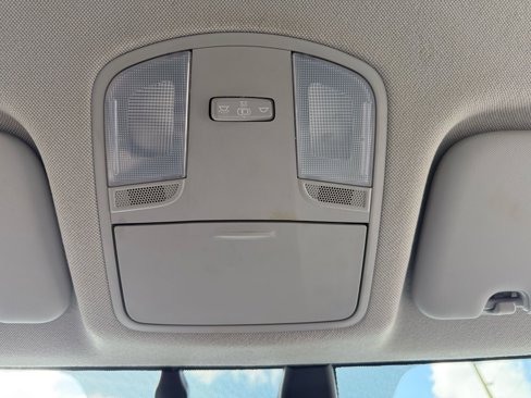 Used 2020 Hyundai Elantra SEL image 28
