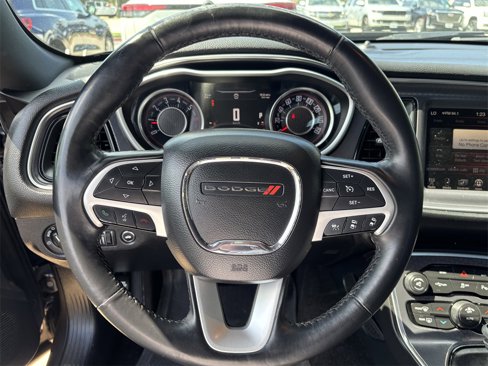 Used 2015 Dodge Challenger R/T Plus image 11