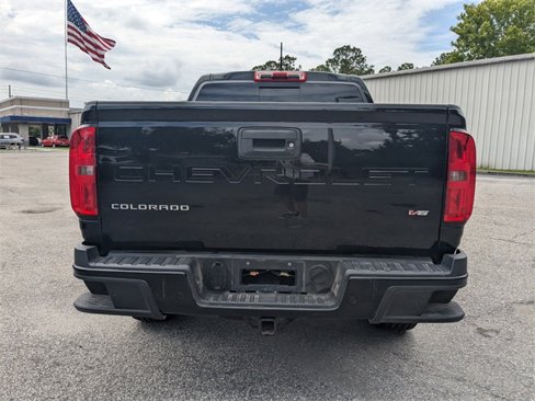 Used 2022 Chevrolet Colorado Z71 w/ Z71 Midnight Edition image 5