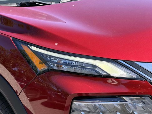 Used 2021 Nissan Rogue SV image 8