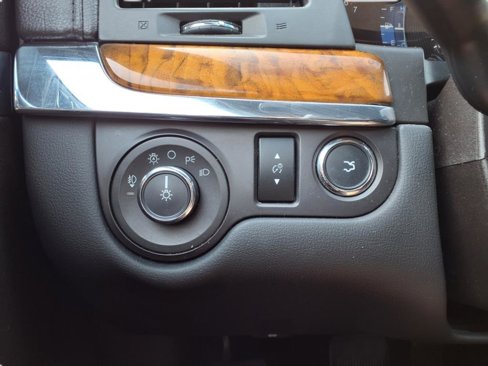 Used 2015 Lincoln MKS AWD image 18