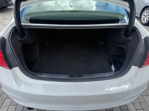 Used 2018 BMW 320i Sedan image 7