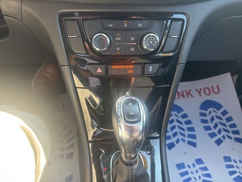 Certified 2022 Buick Encore Preferred w/ Safety Package image 8