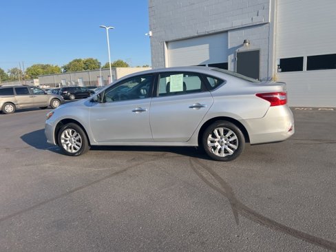 Used 2016 Nissan Sentra S image 15