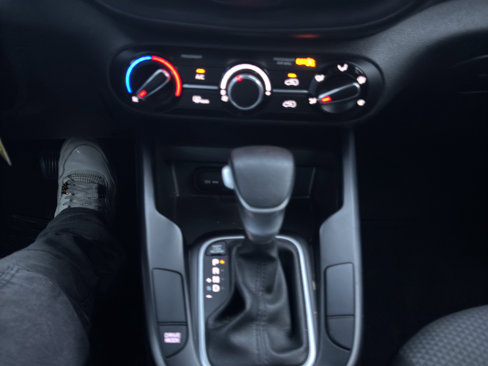 Used 2023 Kia Soul LX w/ LX Technology Package image 16