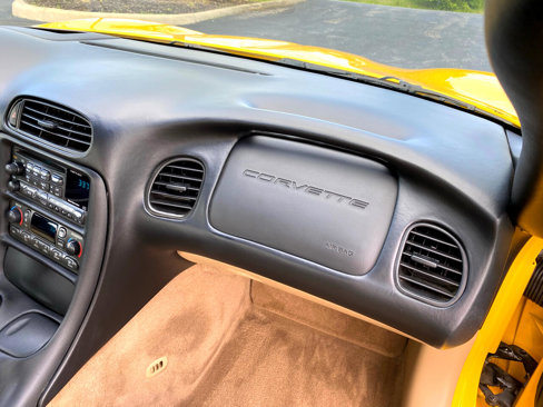 Used 2003 Chevrolet Corvette Convertible w/ Preferred Equipment Group1 image 38