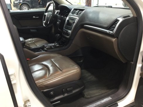 Used 2014 GMC Acadia SLT image 21