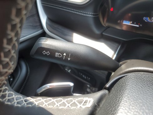 Used 2024 Jeep Grand Cherokee Limited w/ Black Appearance Package image 14