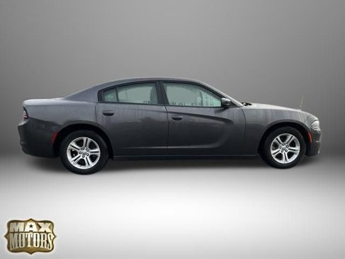 Used 2022 Dodge Charger SXT image 11
