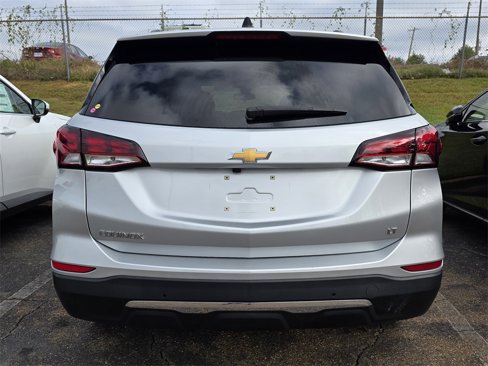 Used 2022 Chevrolet Equinox LT image 3