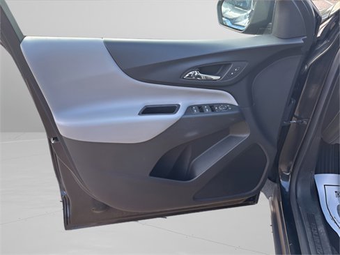 Used 2020 Chevrolet Equinox LS w/ LS Convenience Package image 19