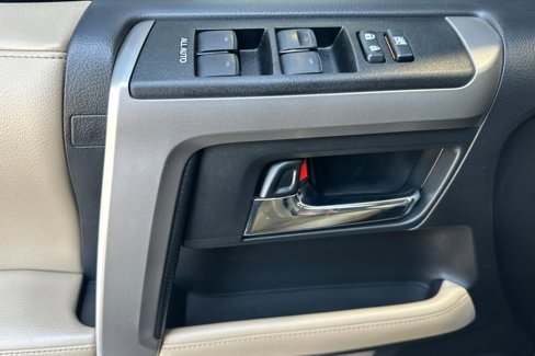 Used 2019 Toyota 4Runner 4WD image 11