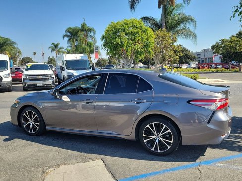 Used 2019 Toyota Camry L image 25