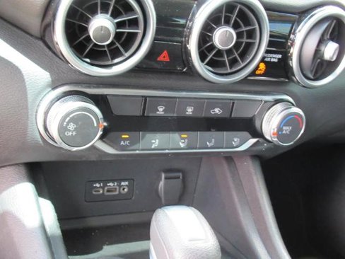 Used 2022 Nissan Sentra SV w/ Trunk Package image 26