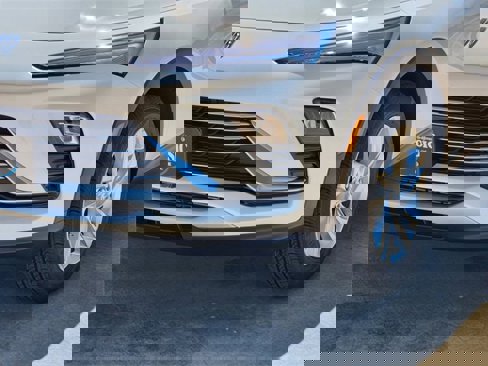 New 2025 Buick Envista Preferred w/ Advanced Safety Package image 7