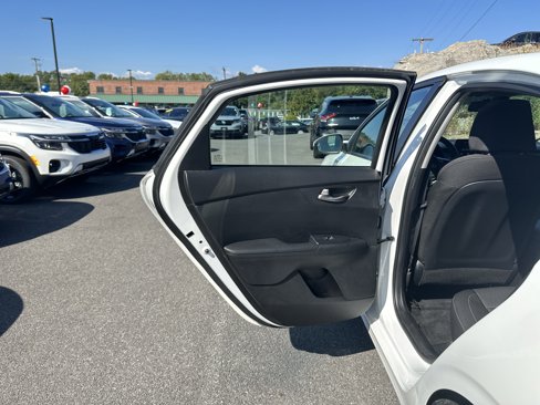 Used 2021 Kia Forte LXS image 25