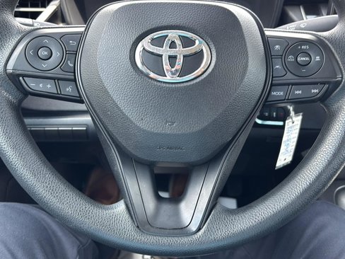 Used 2024 Toyota Corolla LE image 25
