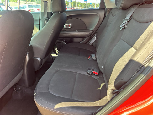 Used 2019 Kia Soul image 16