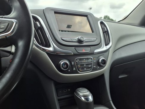 Used 2019 Chevrolet Equinox LT image 27