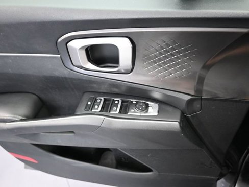 Used 2021 Kia Sorento LX image 37