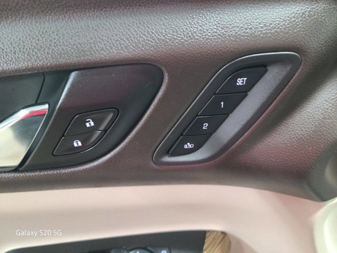 Used 2017 GMC Acadia Denali image 32