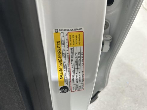 Used 2019 Chevrolet Equinox LT image 32