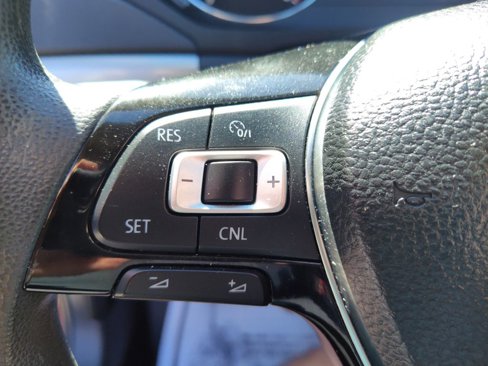 Used 2017 Volkswagen Jetta S image 25