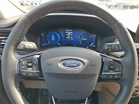 Used 2022 Ford Escape SEL w/ Technology Package image 19