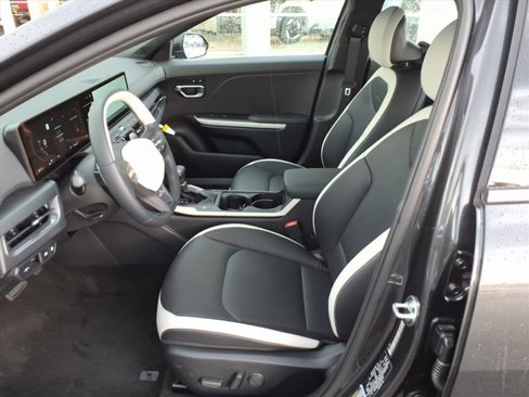 New 2025 Kia K4 GT-Line image 11