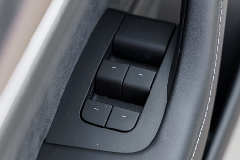 Used 2023 Tesla Model 3 Standard Range image 21