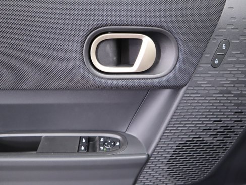 Used 2025 MINI Cooper 2-Door Hardtop image 25