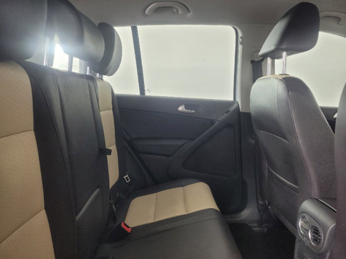Used 2016 Volkswagen Tiguan S image 19