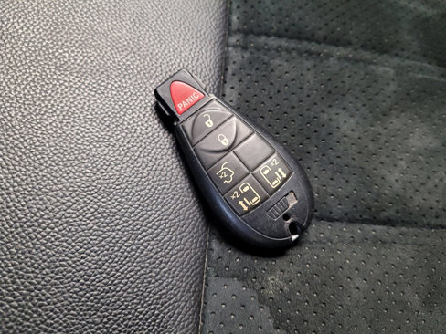 Used 2016 Dodge Grand Caravan SXT image 32