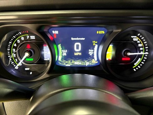 Used 2024 Jeep Wrangler Unlimited Rubicon 4xe image 23
