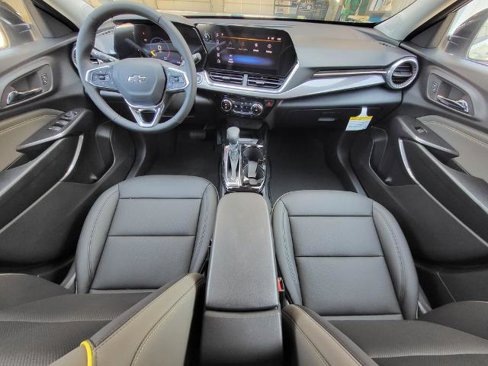 New 2025 Chevrolet Trax ACTIV w/ Sunroof Package image 22