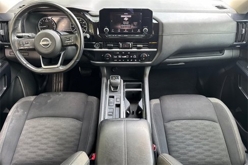 Used 2022 Nissan Pathfinder SV image 15
