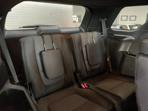 Used 2018 Ford Explorer XLT w/ Equipment Group 201A image 25